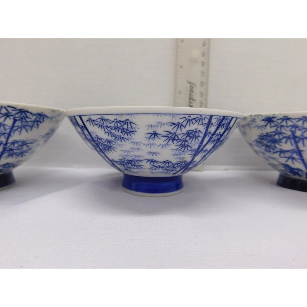 Vintage Japanese Porcelain Footed Rice Bowls Set of 3 Blue & White